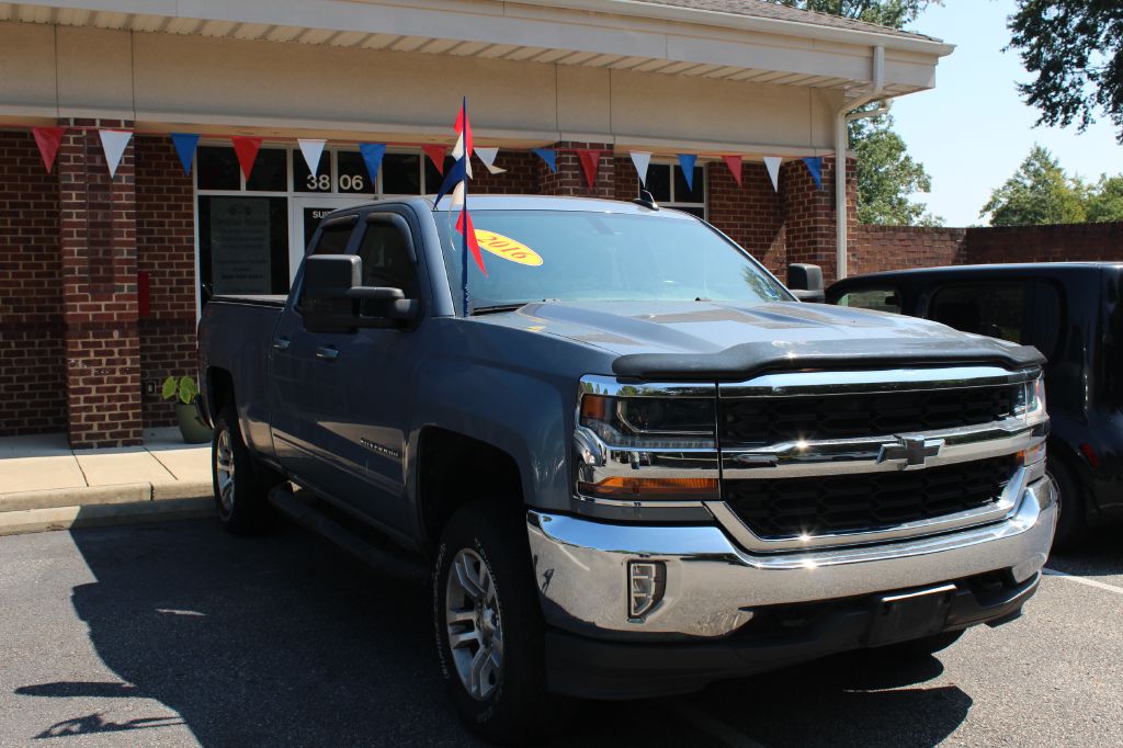Photo 2 of this CHEVROLET SILVERADO 1500