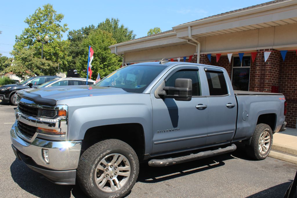 Photo 3 of this CHEVROLET SILVERADO 1500