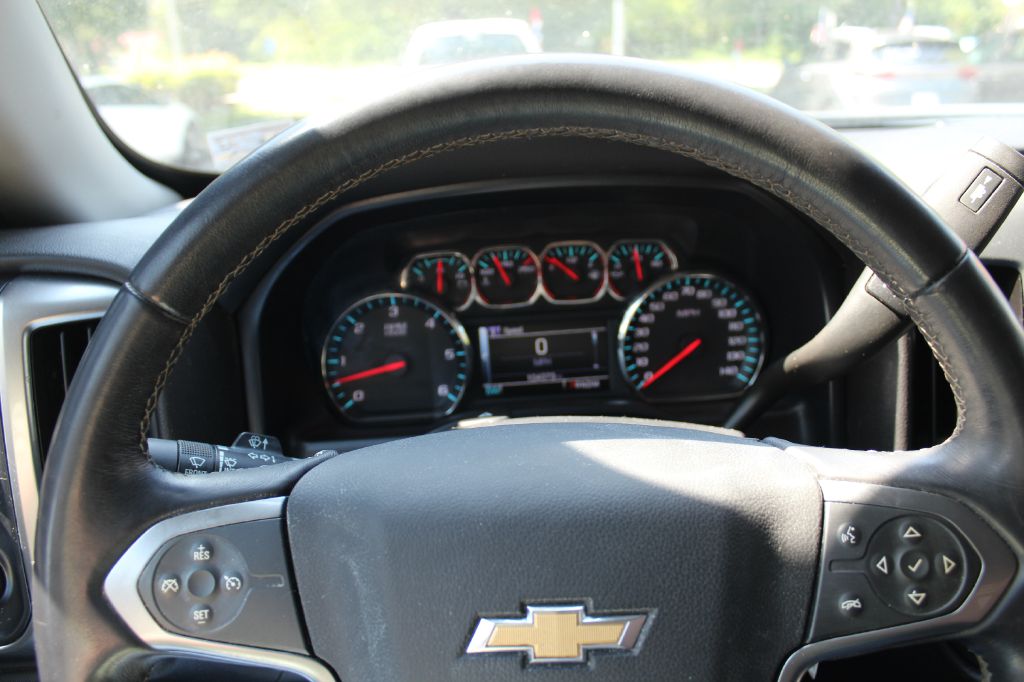 Photo 13 of this CHEVROLET SILVERADO 1500