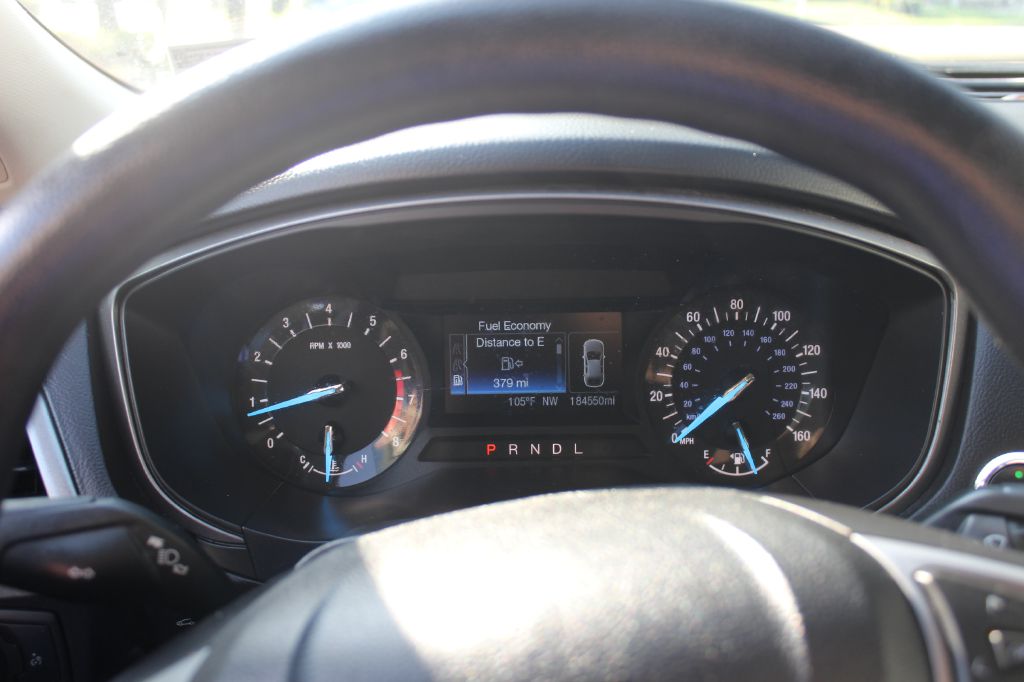 Photo 9 of this FORD FUSION