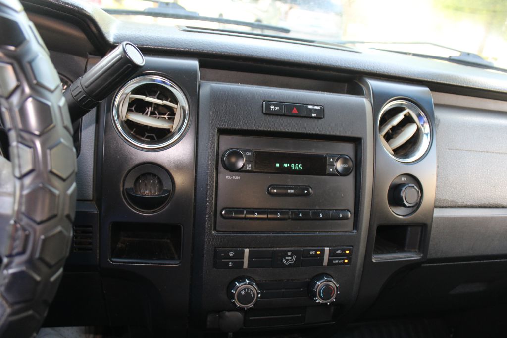Photo 10 of this FORD F-150