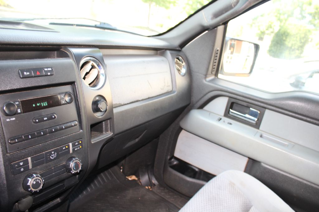 Photo 12 of this FORD F-150