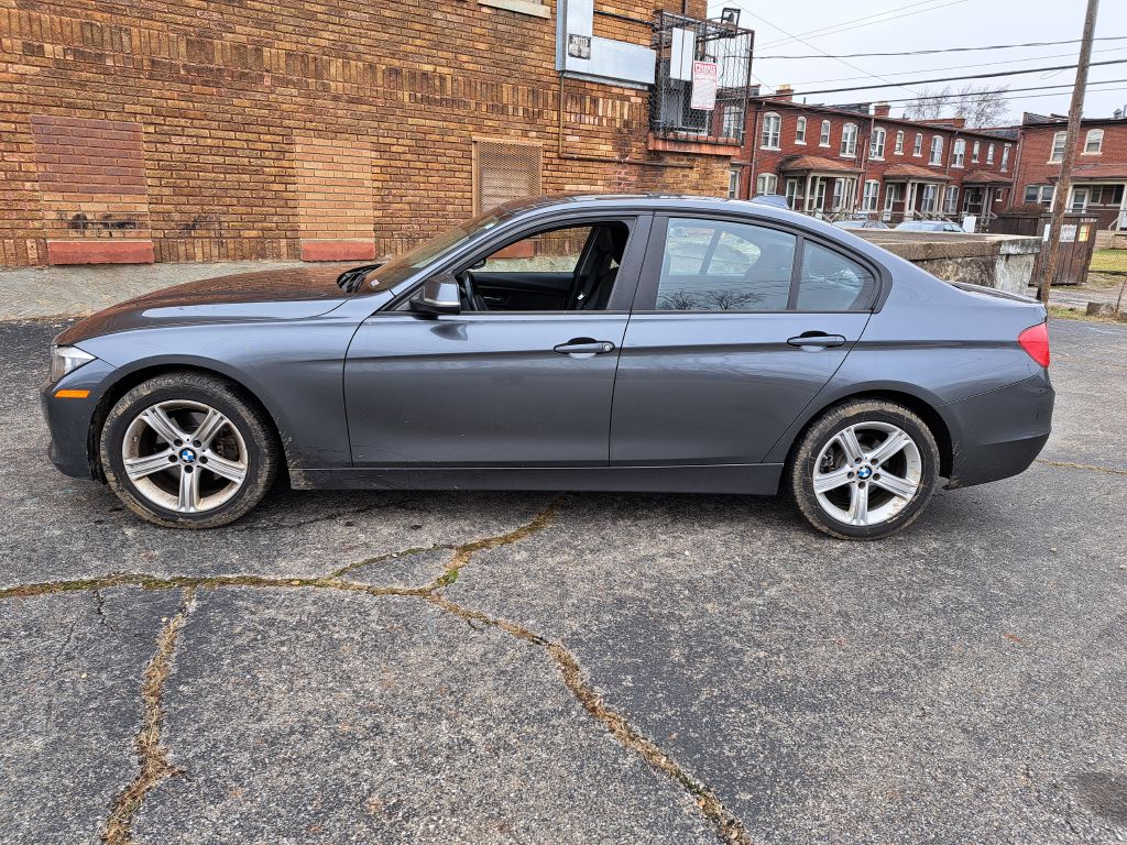 Photo 4 of this BMW 3 SERIES