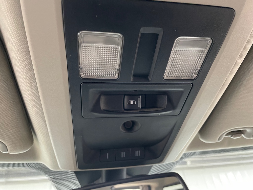 Photo 37 of this RAM 1500