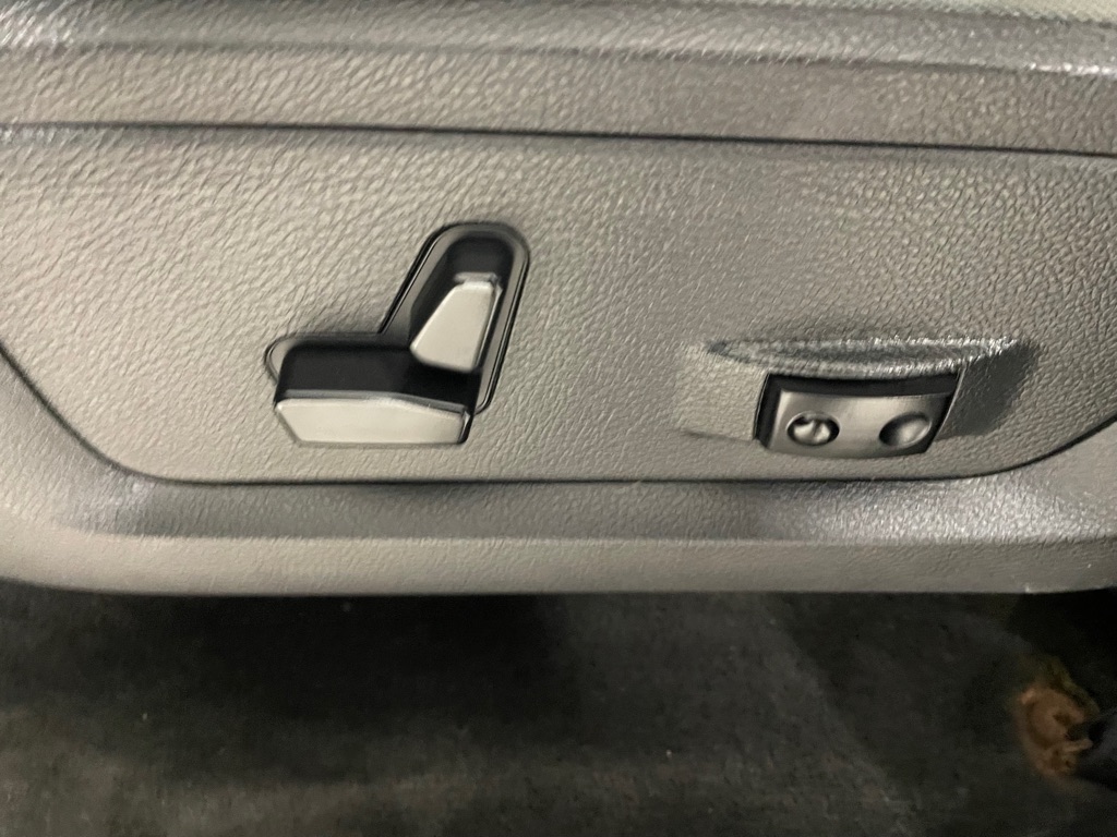 Photo 11 of this RAM 1500