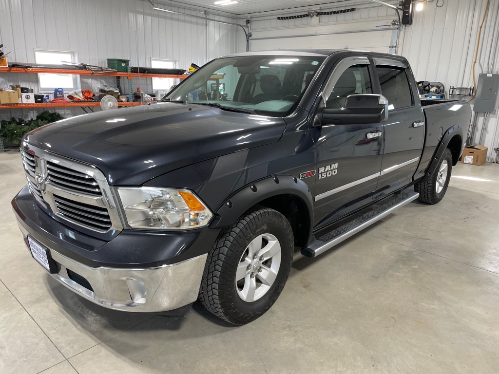 Photo 3 of this RAM 1500