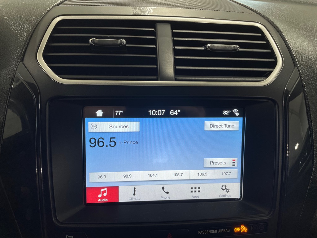 Photo 36 of this FORD EXPLORER