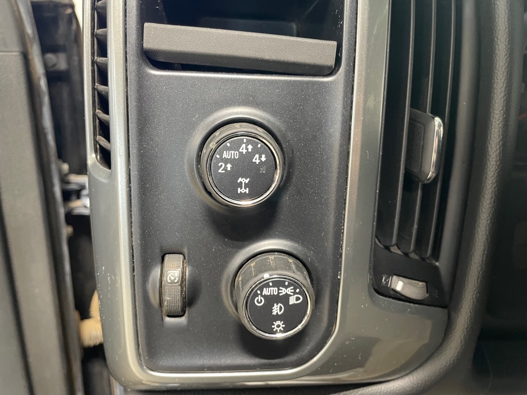 Photo 26 of this CHEVROLET SILVERADO 1500