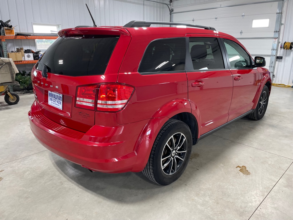 Photo 7 of this DODGE JOURNEY