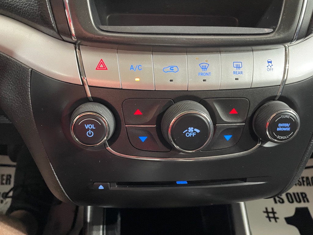 Photo 33 of this DODGE JOURNEY