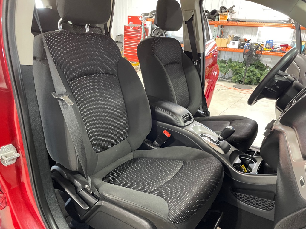 Photo 24 of this DODGE JOURNEY