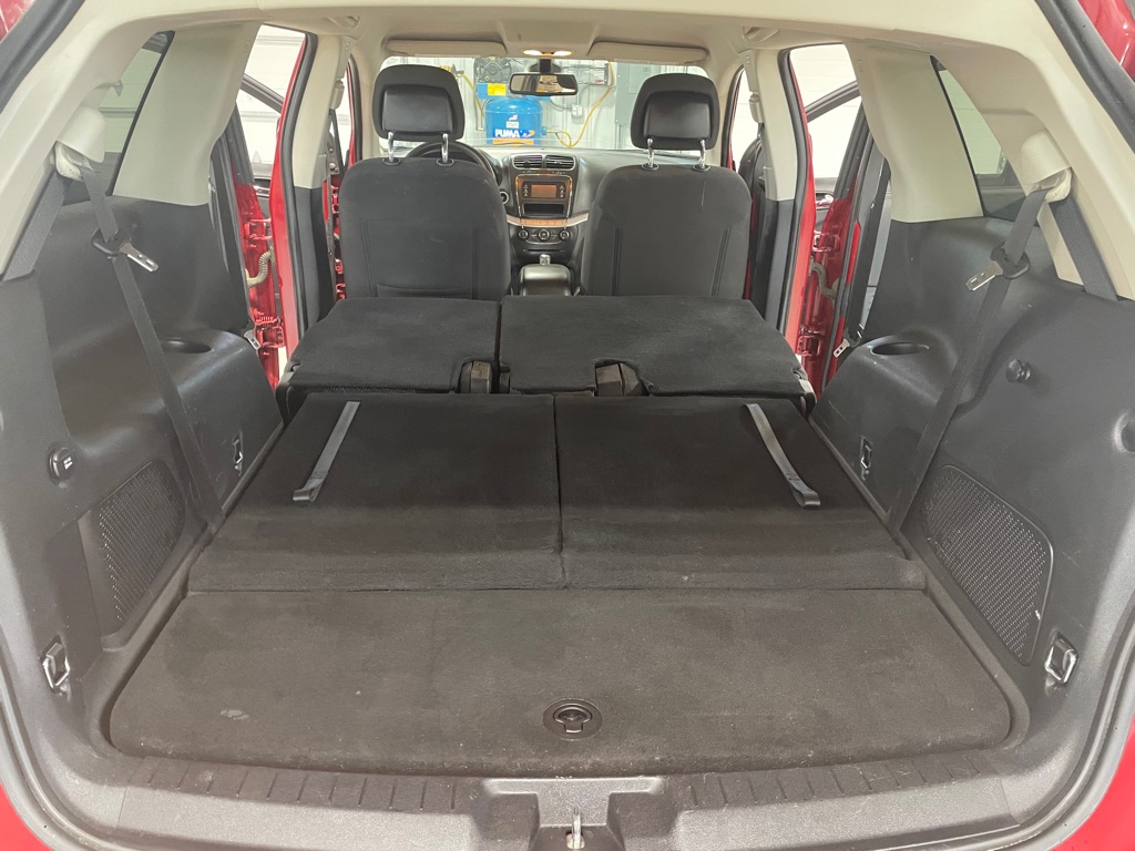 Photo 18 of this DODGE JOURNEY