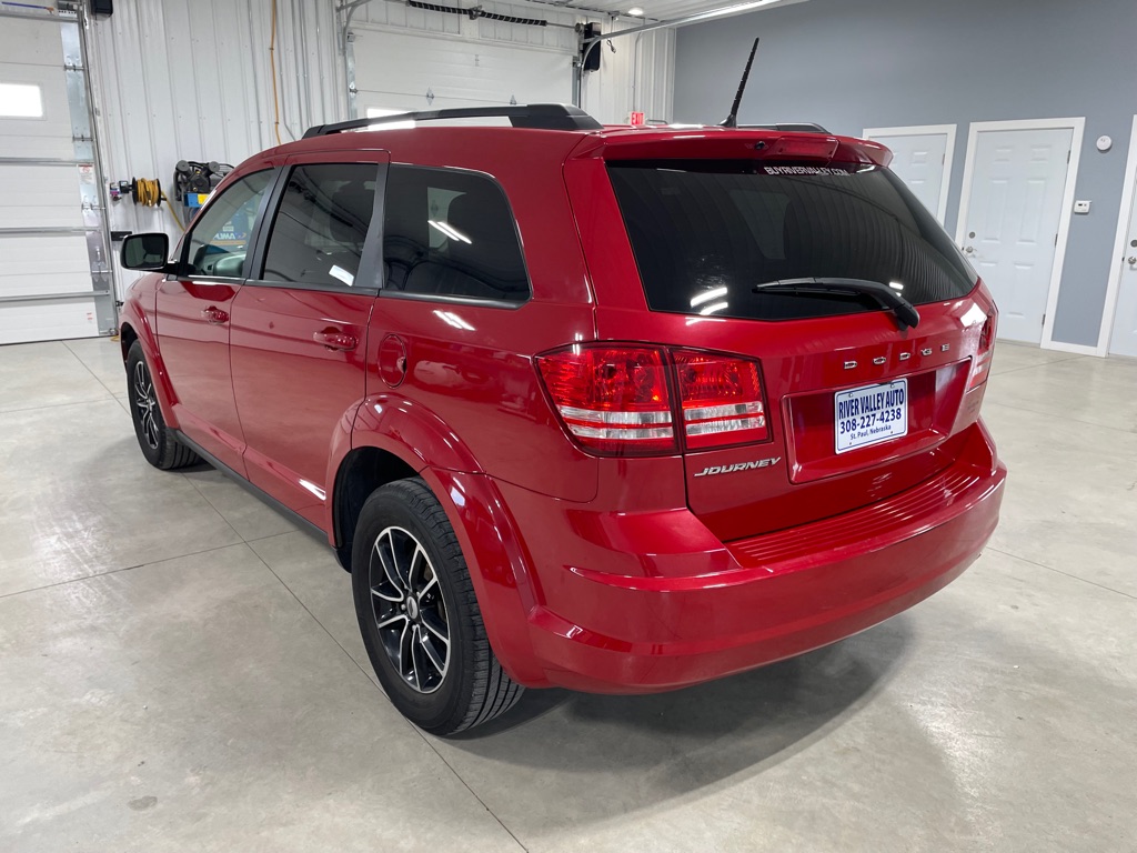 Photo 5 of this DODGE JOURNEY