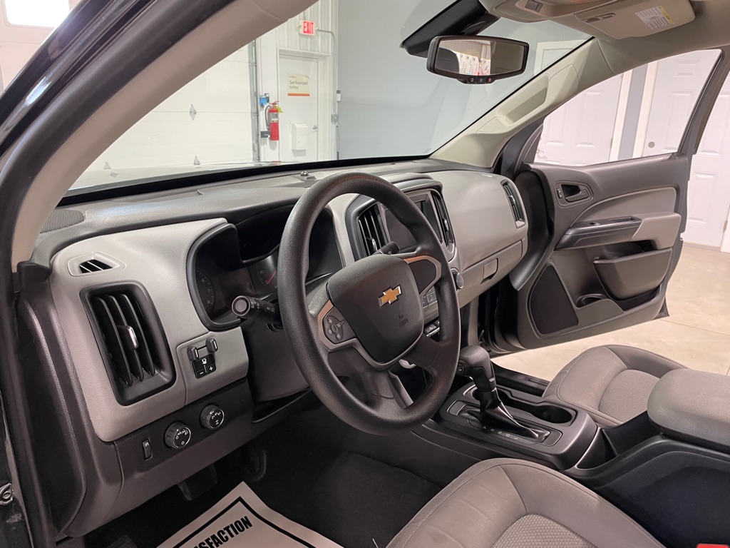 Photo 9 of this CHEVROLET COLORADO