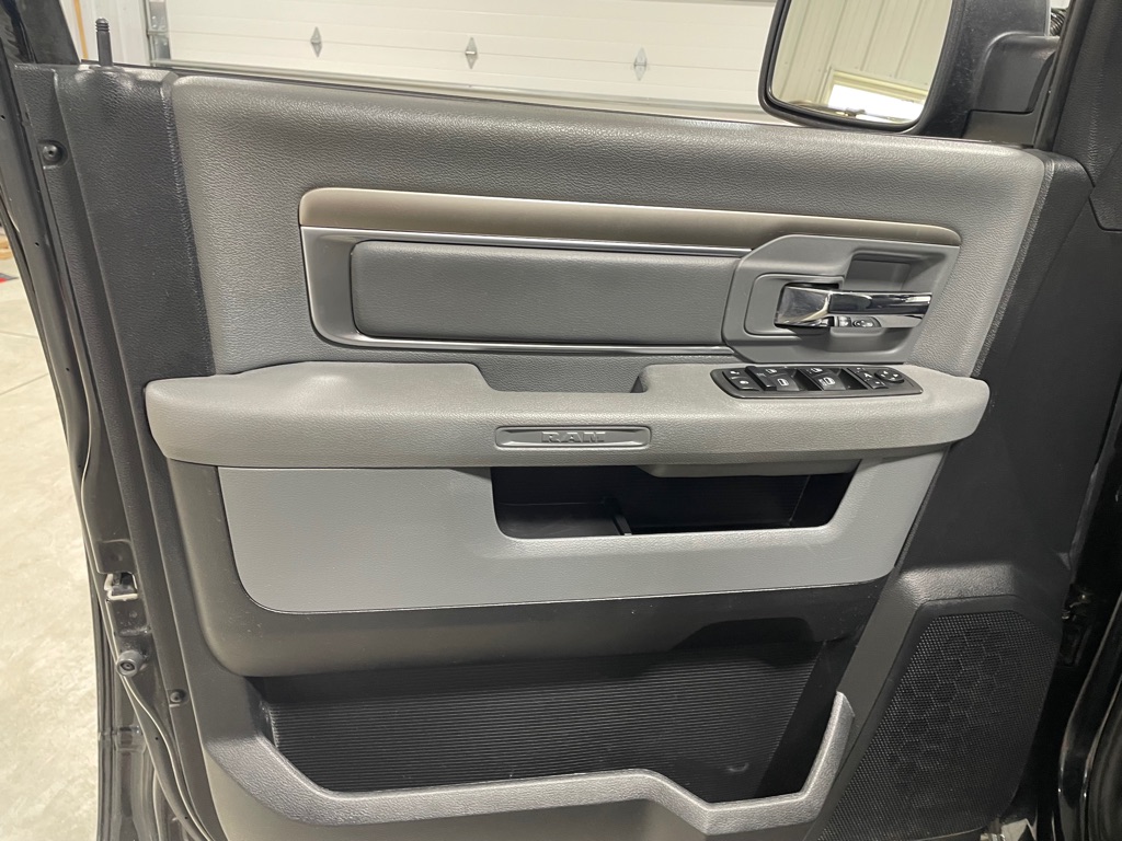 Photo 13 of this RAM 1500
