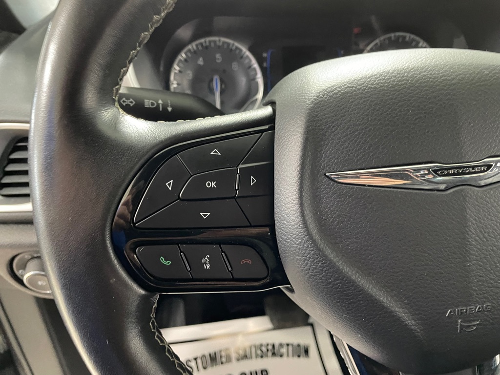 Photo 27 of this CHRYSLER PACIFICA