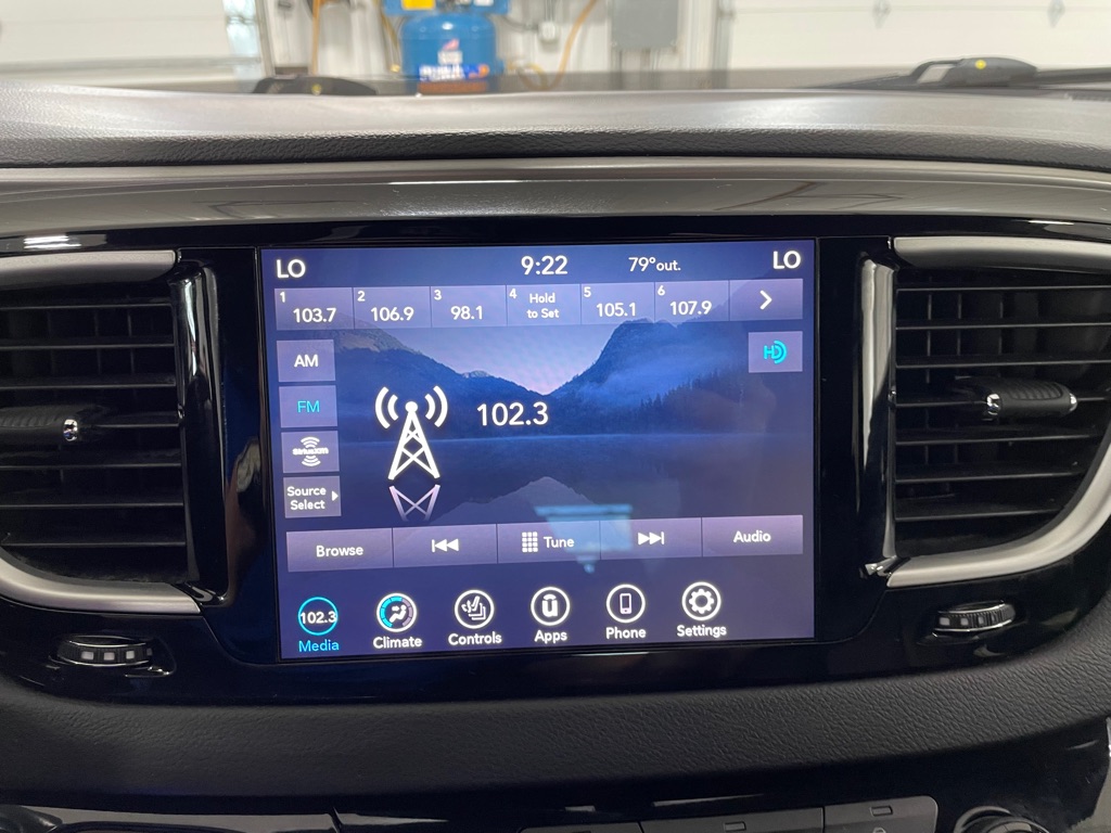 Photo 29 of this CHRYSLER PACIFICA