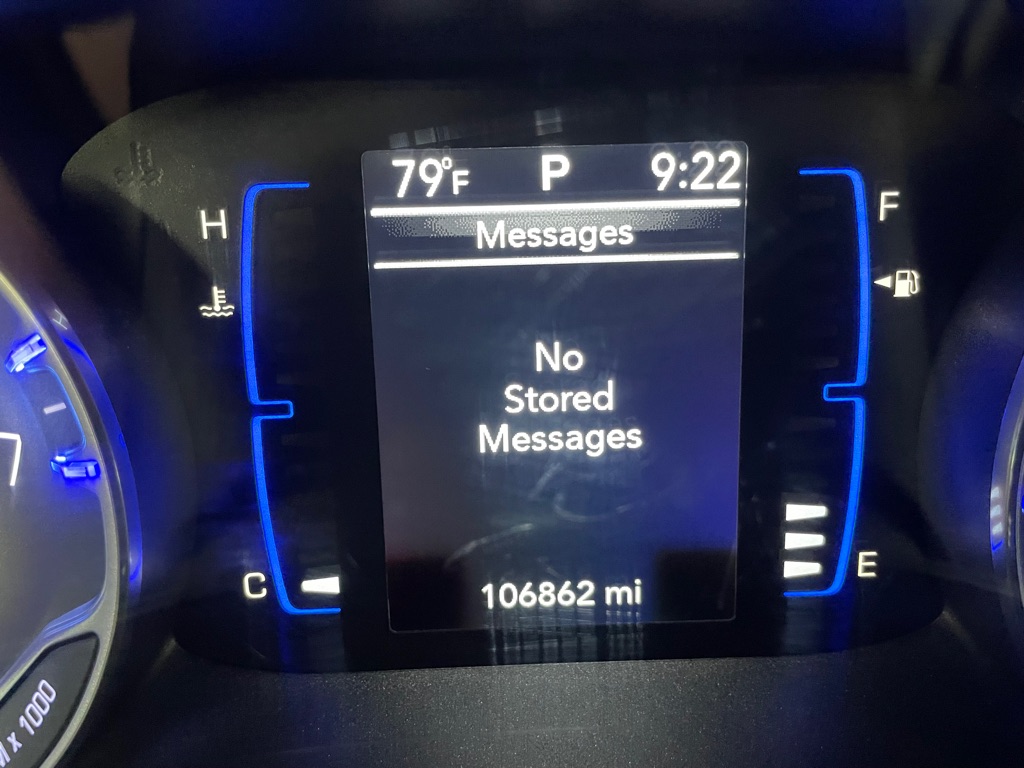 Photo 25 of this CHRYSLER PACIFICA