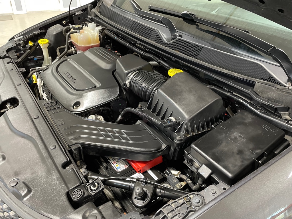Photo 34 of this CHRYSLER PACIFICA