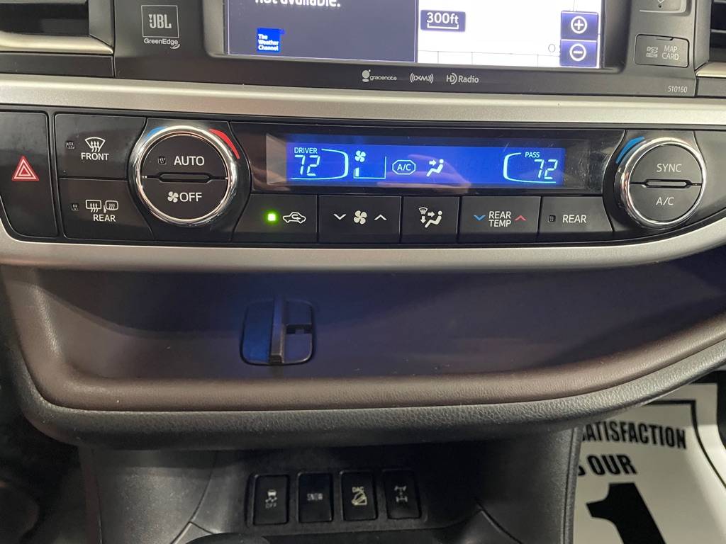 Photo 38 of this TOYOTA HIGHLANDER