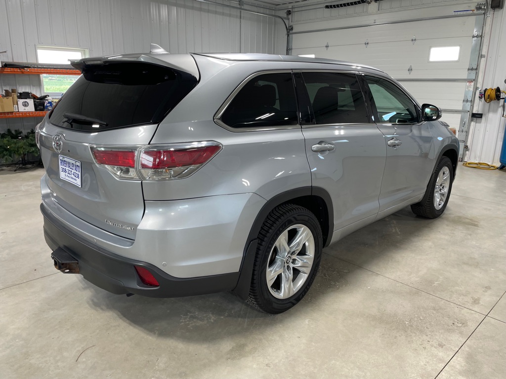 Photo 7 of this TOYOTA HIGHLANDER