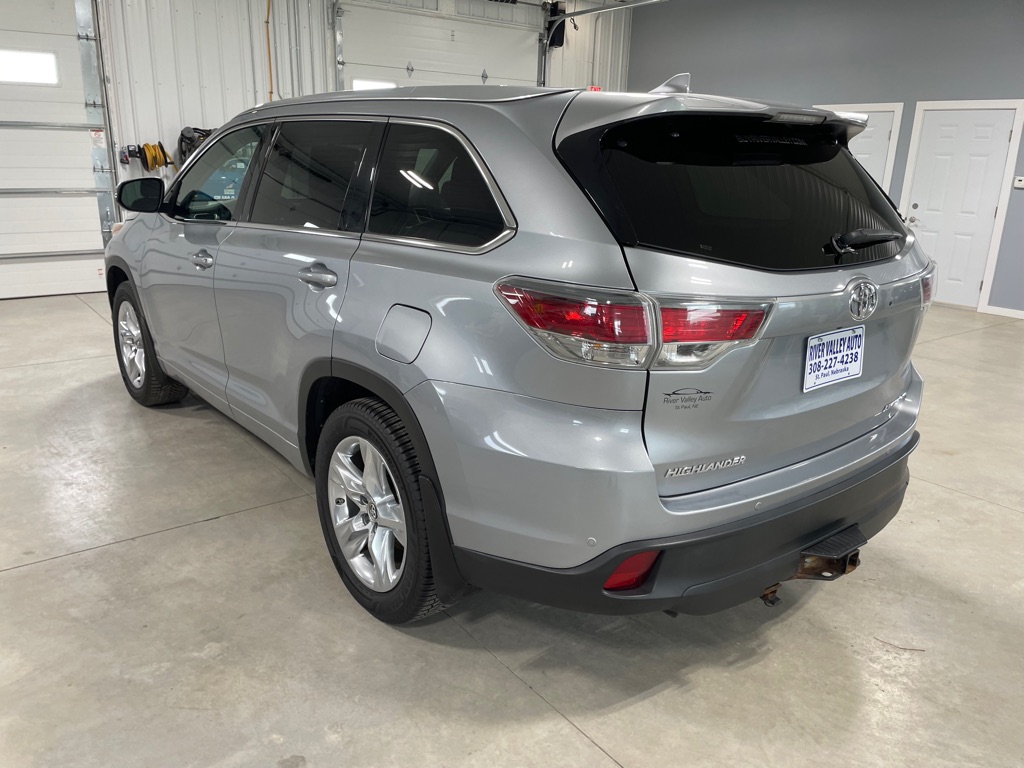 Photo 5 of this TOYOTA HIGHLANDER