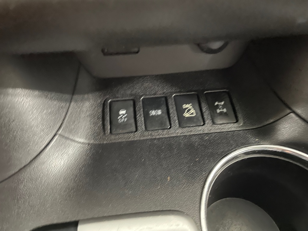Photo 39 of this TOYOTA HIGHLANDER