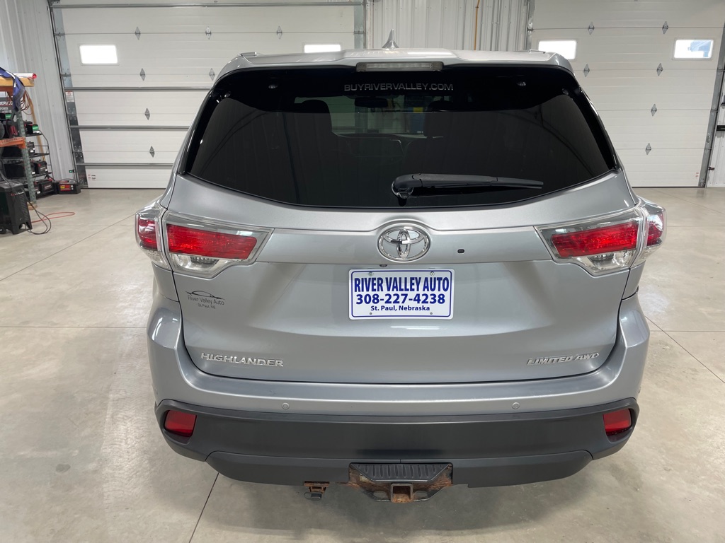 Photo 6 of this TOYOTA HIGHLANDER
