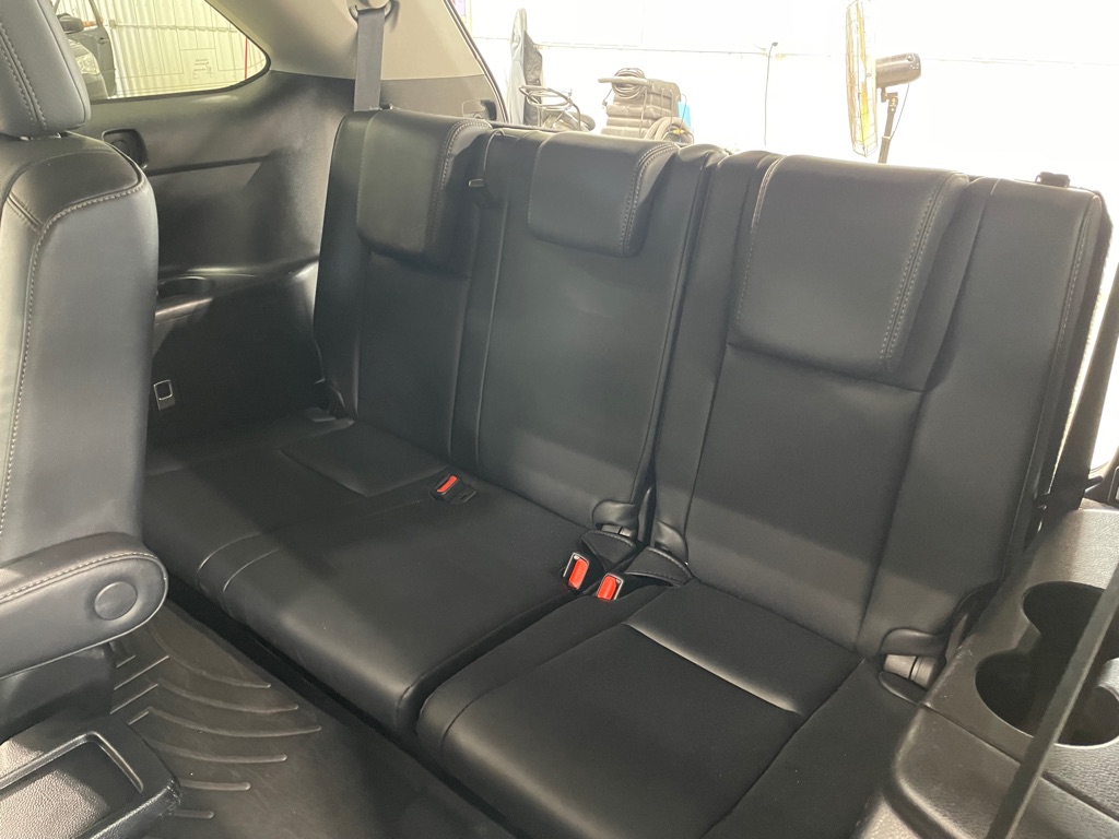 Photo 15 of this TOYOTA HIGHLANDER