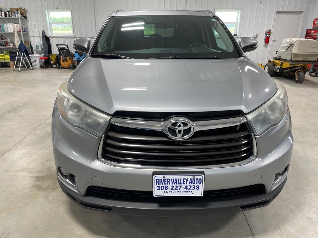 Photo 2 of this TOYOTA HIGHLANDER