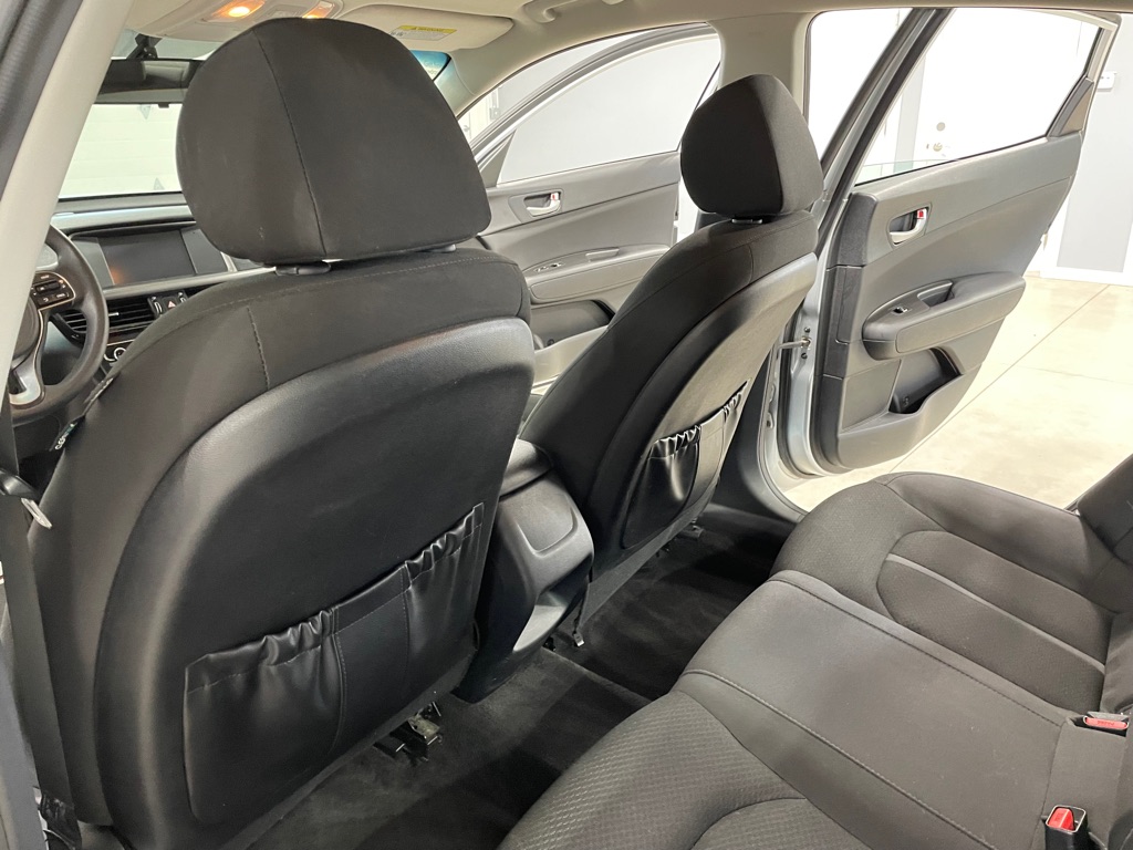 Photo 12 of this KIA OPTIMA
