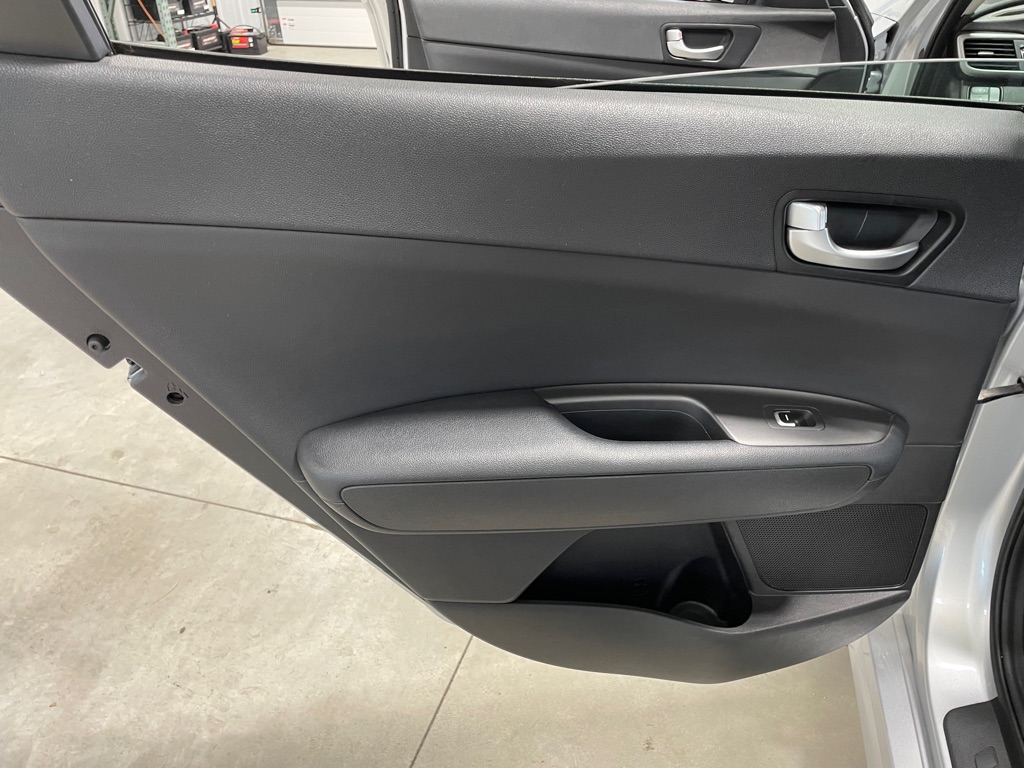 Photo 14 of this KIA OPTIMA