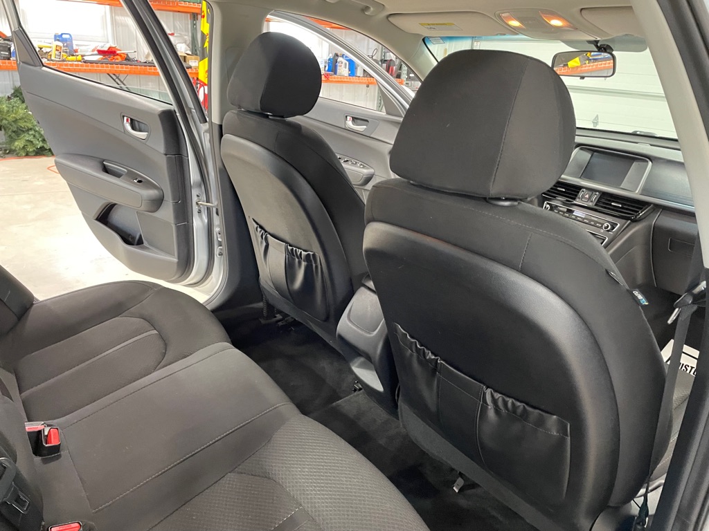 Photo 16 of this KIA OPTIMA