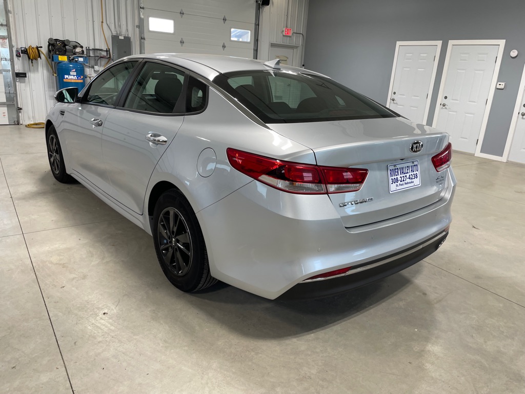 Photo 5 of this KIA OPTIMA