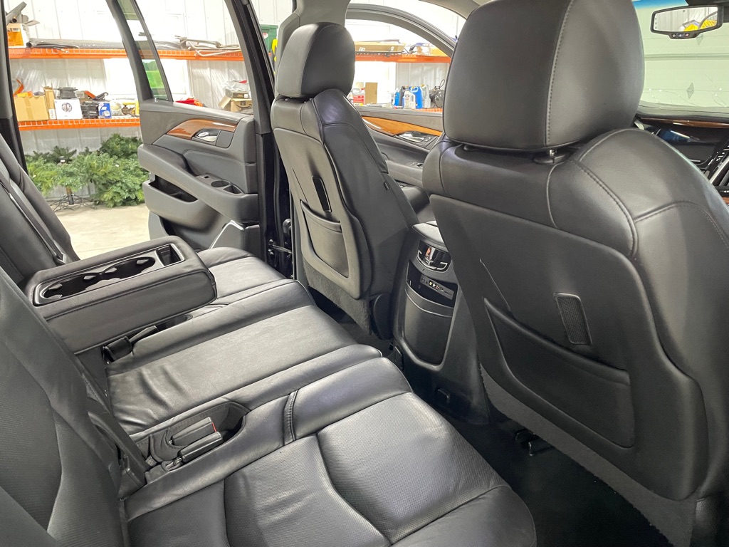 Photo 20 of this CADILLAC ESCALADE ESV