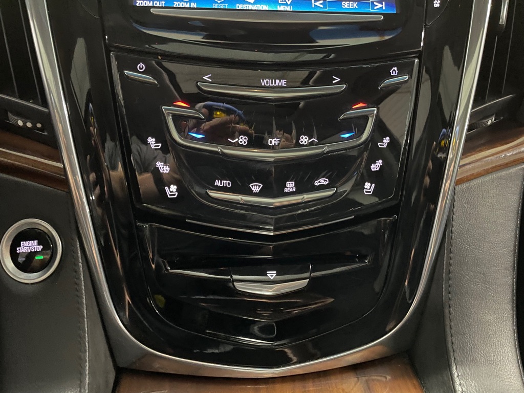 Photo 33 of this CADILLAC ESCALADE ESV