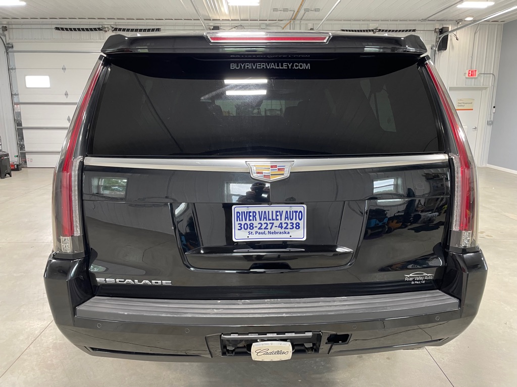 Photo 6 of this CADILLAC ESCALADE ESV