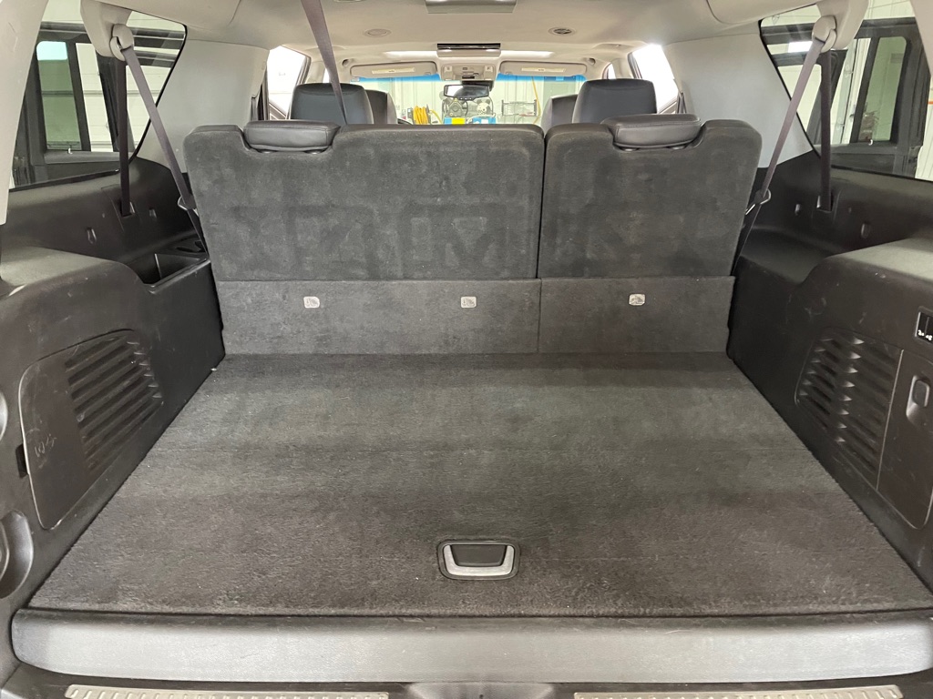 Photo 16 of this CADILLAC ESCALADE ESV