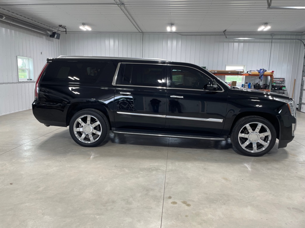 Photo 8 of this CADILLAC ESCALADE ESV