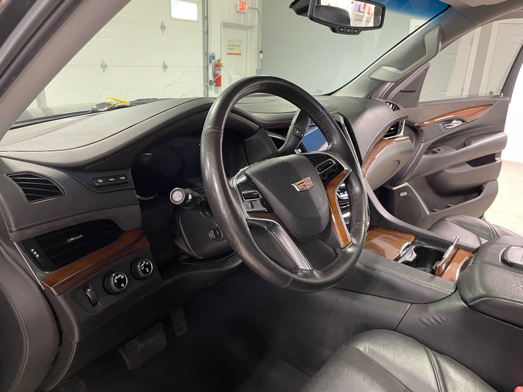 Photo 9 of this CADILLAC ESCALADE ESV