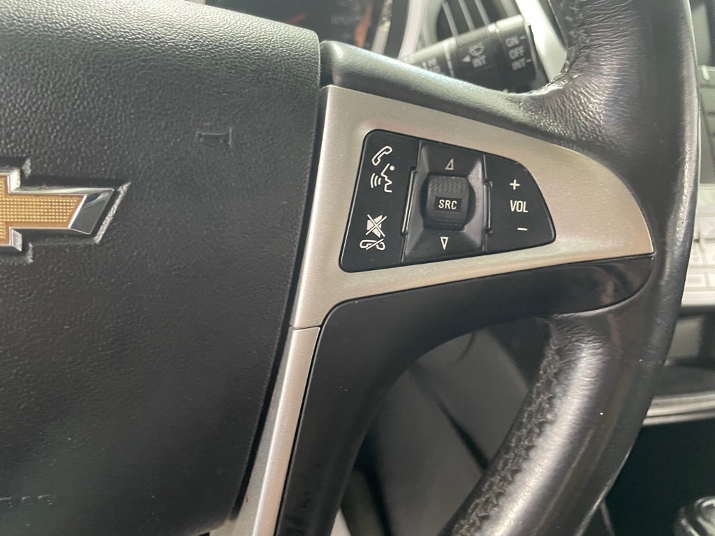 Photo 29 of this CHEVROLET EQUINOX