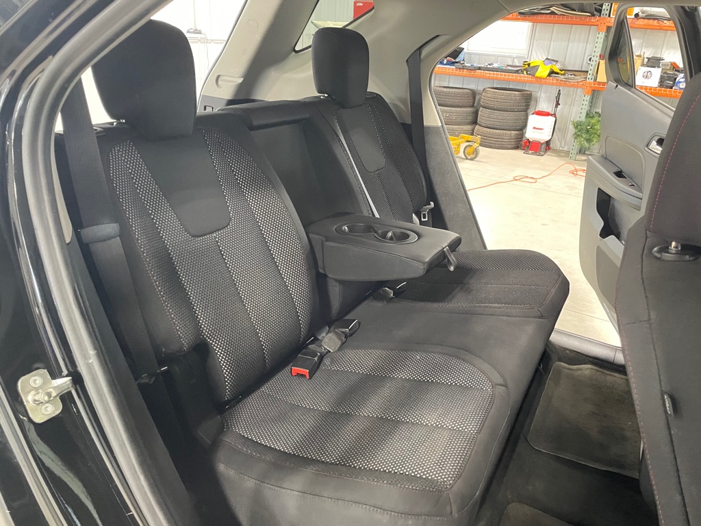 Photo 20 of this CHEVROLET EQUINOX