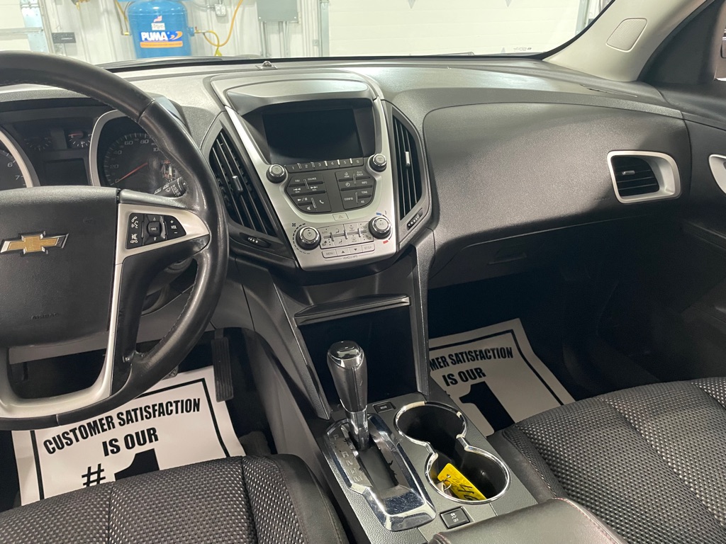 Photo 32 of this CHEVROLET EQUINOX