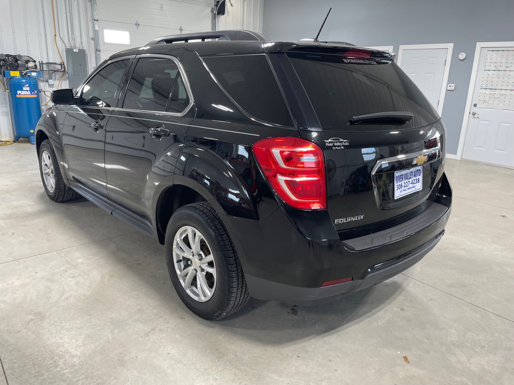 Photo 5 of this CHEVROLET EQUINOX