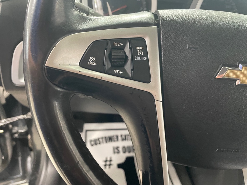 Photo 28 of this CHEVROLET EQUINOX