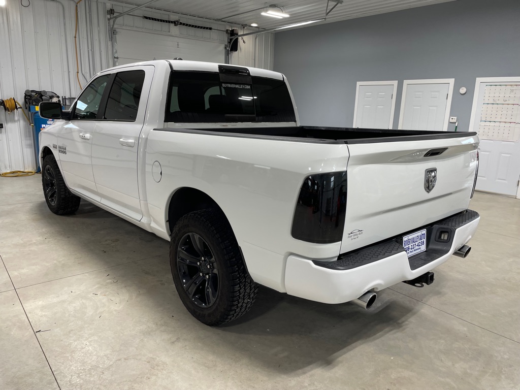 Photo 5 of this RAM 1500