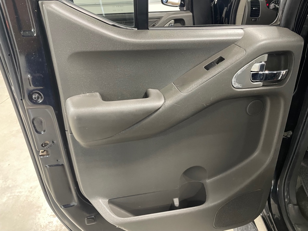 Photo 16 of this NISSAN FRONTIER