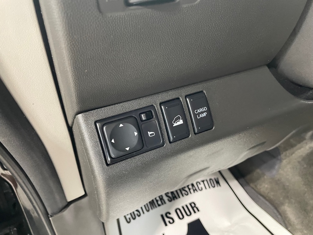 Photo 28 of this NISSAN FRONTIER