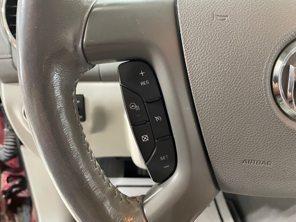 Photo 34 of this BUICK ENCLAVE