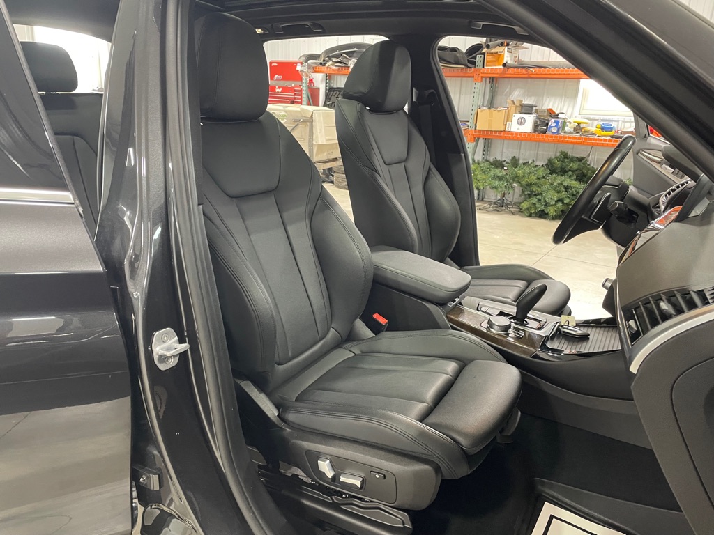 Photo 23 of this BMW X3